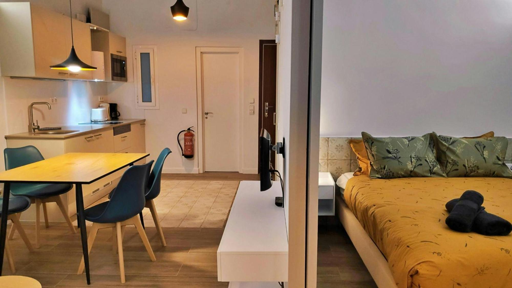 Apartamento Sant Antoni 3 - Downtown Barcelona. Modern Exterior foto